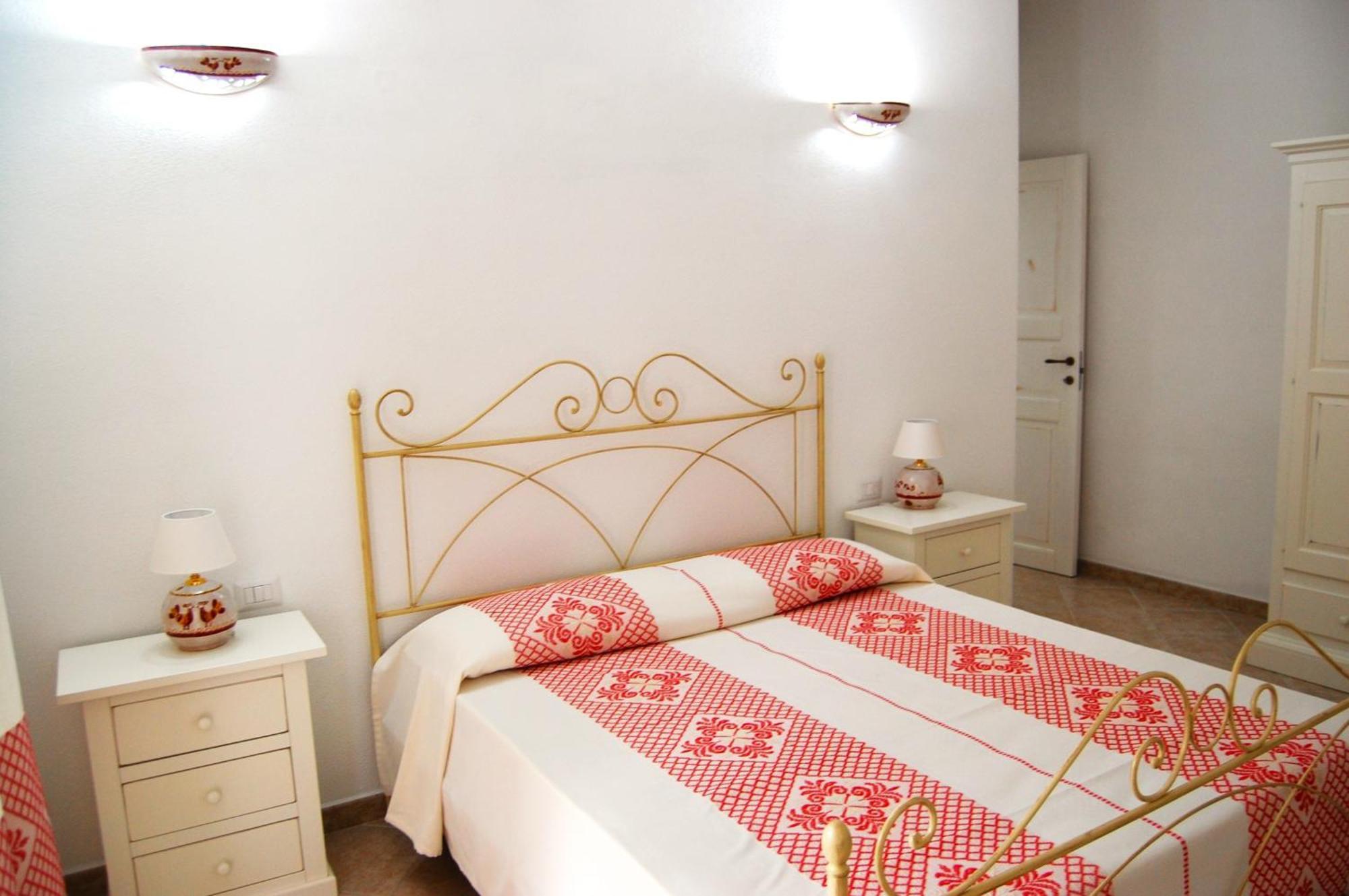 Case Vacanze Nioleo - Apartments And Pool سينيسكولا المظهر الخارجي الصورة