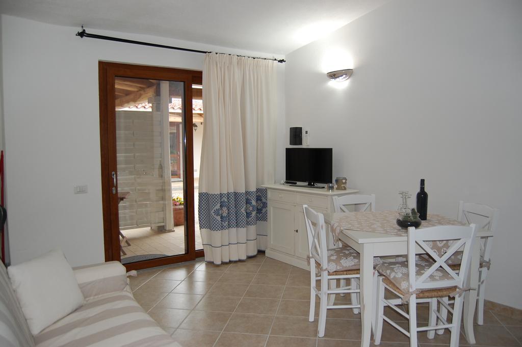 Case Vacanze Nioleo - Apartments And Pool سينيسكولا المظهر الخارجي الصورة