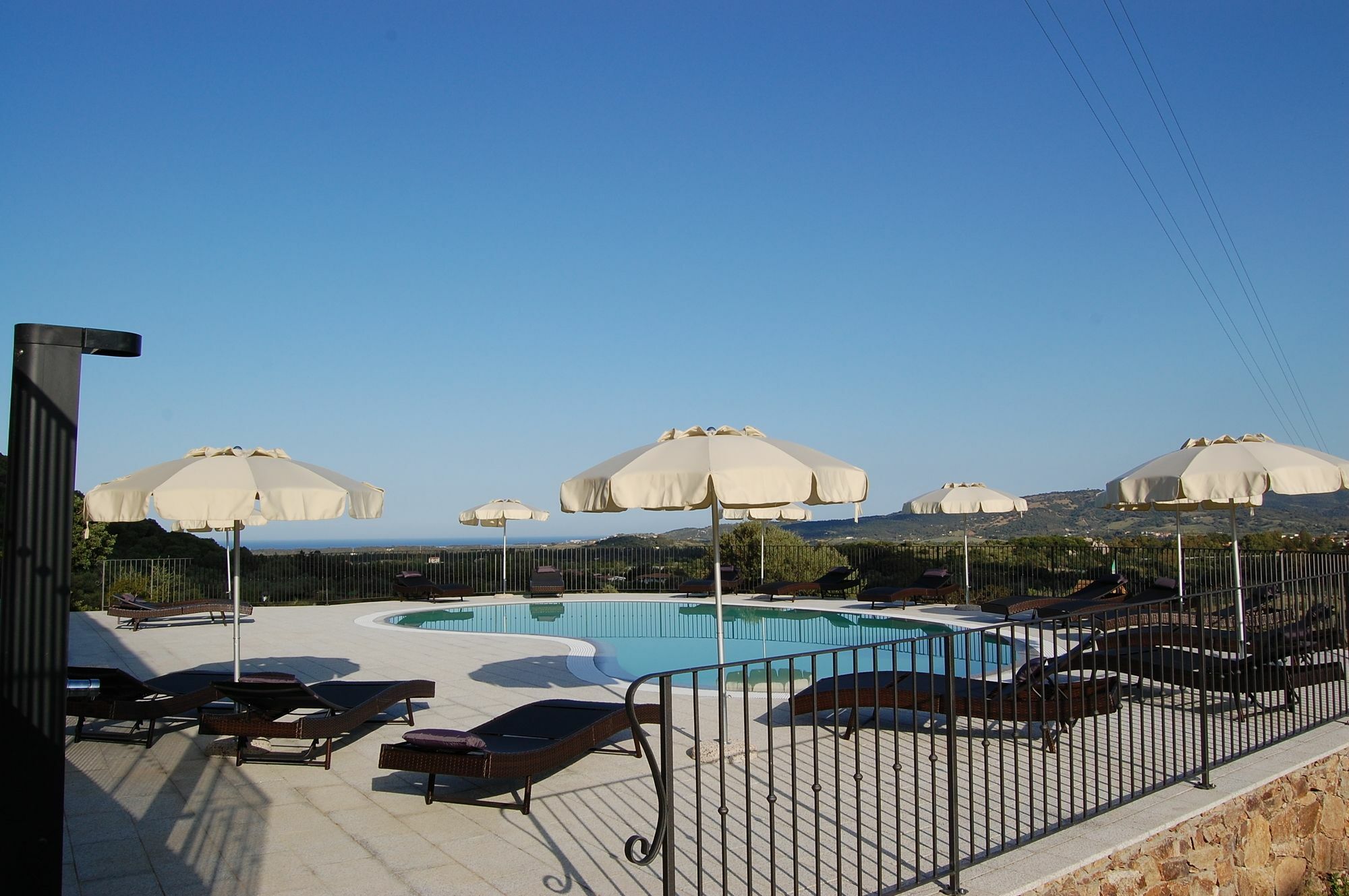 Case Vacanze Nioleo - Apartments And Pool سينيسكولا المظهر الخارجي الصورة